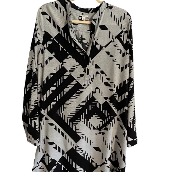 Halogen Top Women L Black Abstract Neutral Minimalist Preppy Boho Western Retro - Picture 1 of 16